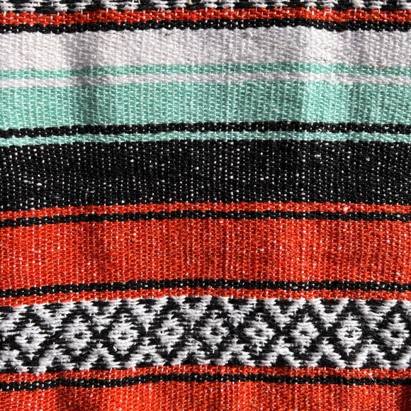 Traditional Mexican Yoga Blanket - Picture 3 of 4